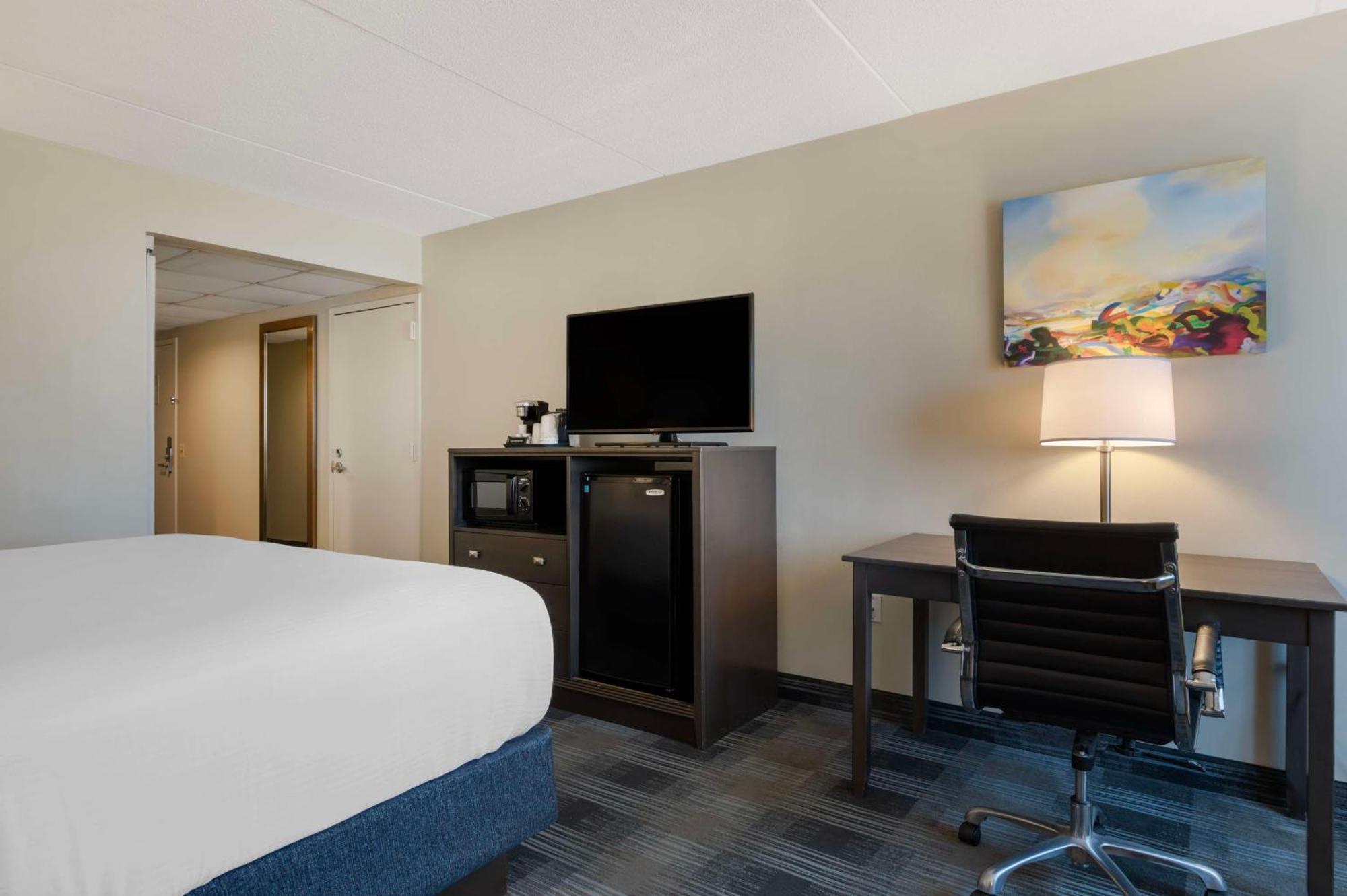 Best Western Plus Alexandria Fort Belvoir Mount Vernon Exterior photo